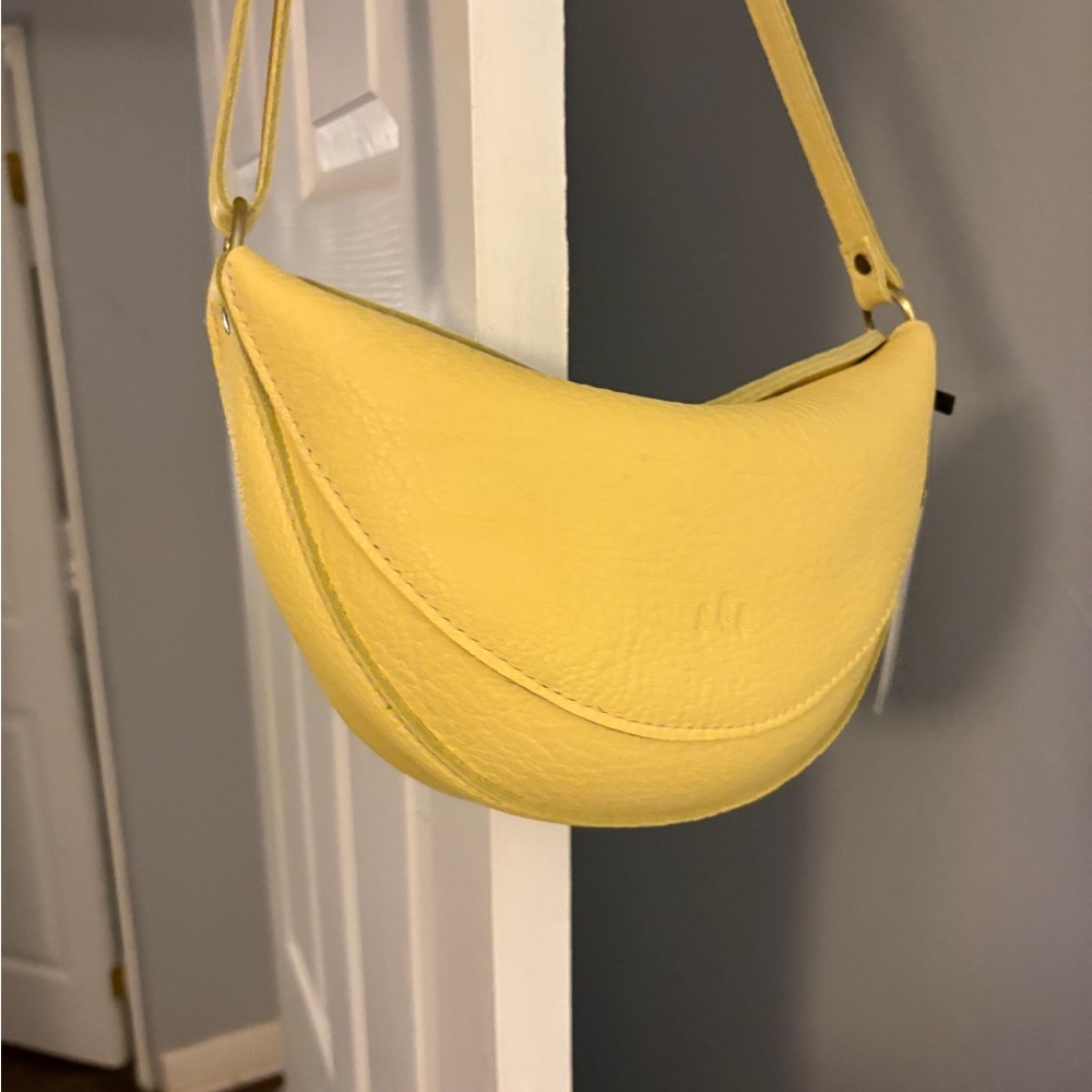 Portland Leather Koala sling bag medium - Picture 6 of 13